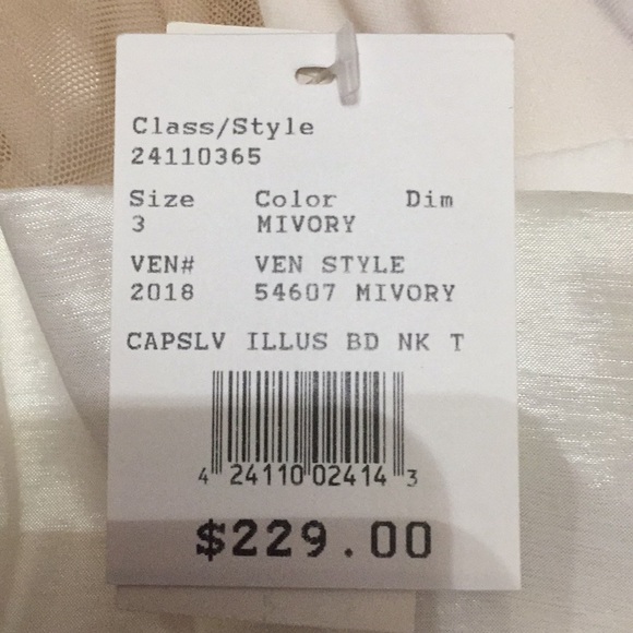 David’s bridal Ivory wedding dress size 3 NWT - Picture 5 of 16